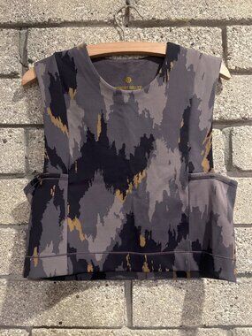 Lululemon X Robert Geller Womans Abstract Print Sleeve
